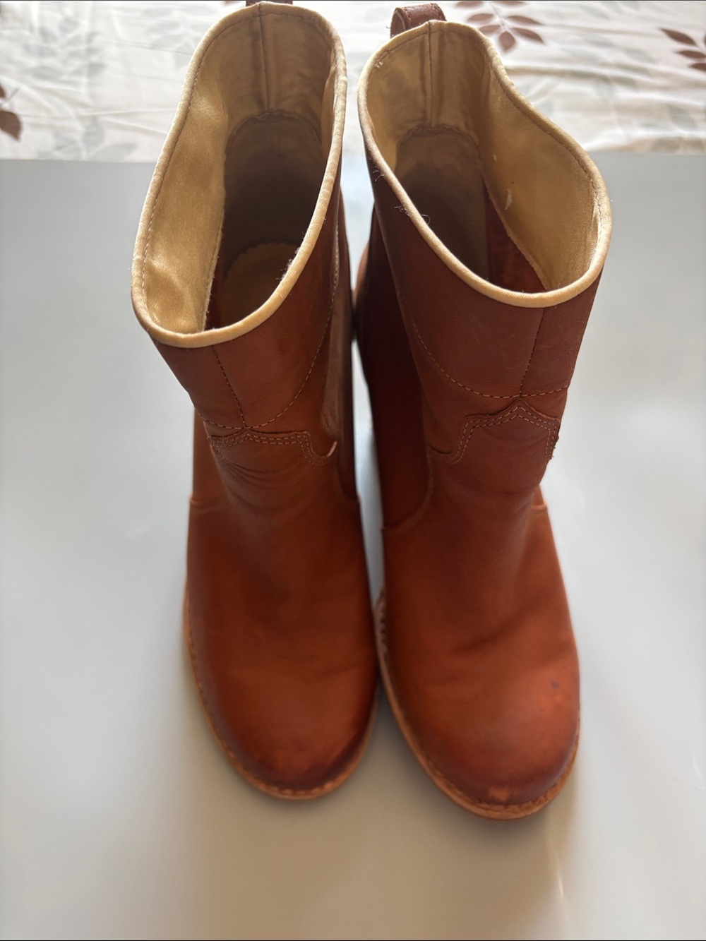Women’s Over-the-Knee Brown Leather Boots — Sleek Pull-On Style